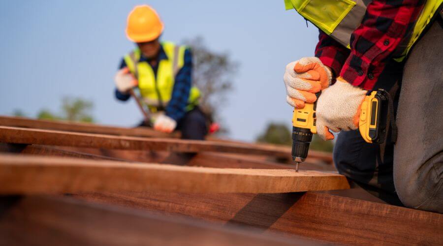 Professional gutter cleaning in Stevenson, WA